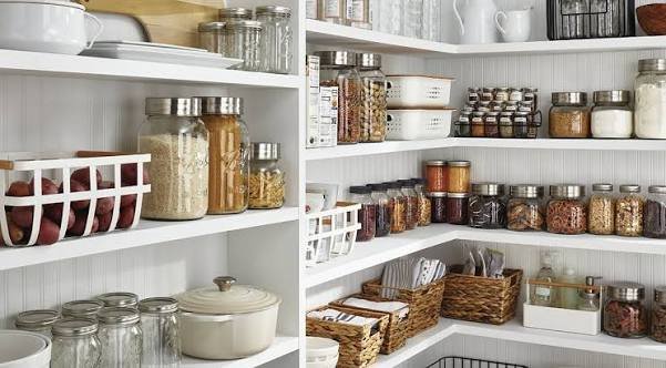 Organize Your Pantry with Glass Jars